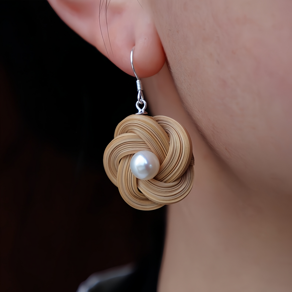 ZHU Handmade Bamboo Woven Earrings with Freshwater Pearl